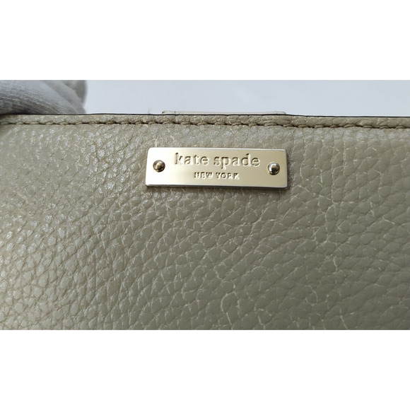 Kate Spade New York Gray Leather Credit Card ID Window Bifold Wallet - Picture 3 of 15